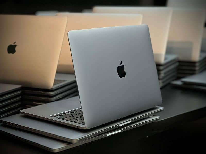 Macbook Pro M1 2020 13" | 16/1TB | 8/1TB | With Original Charger 1
