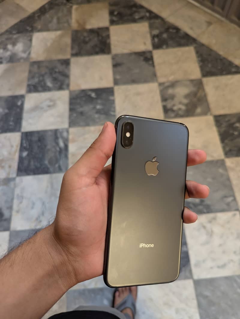 Xs max 64 dual approved 1