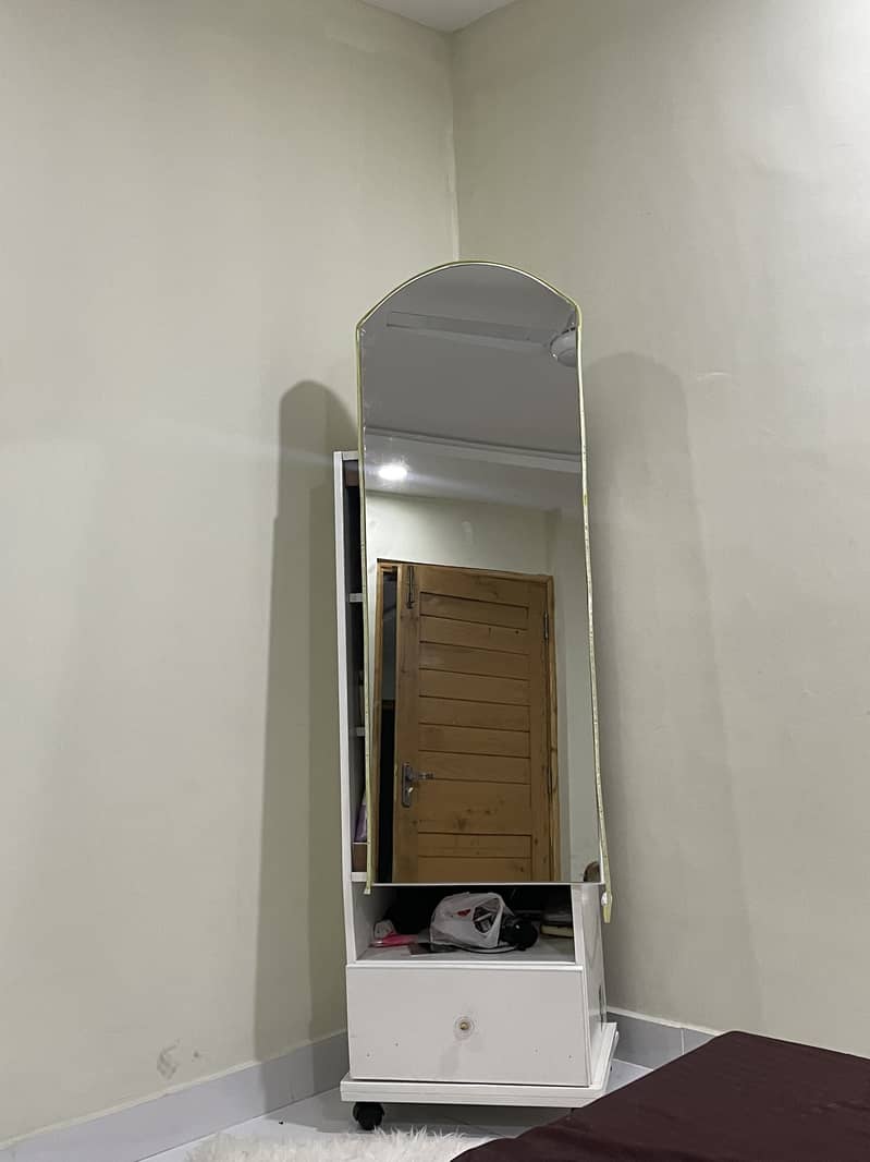 Sliding mirror 2