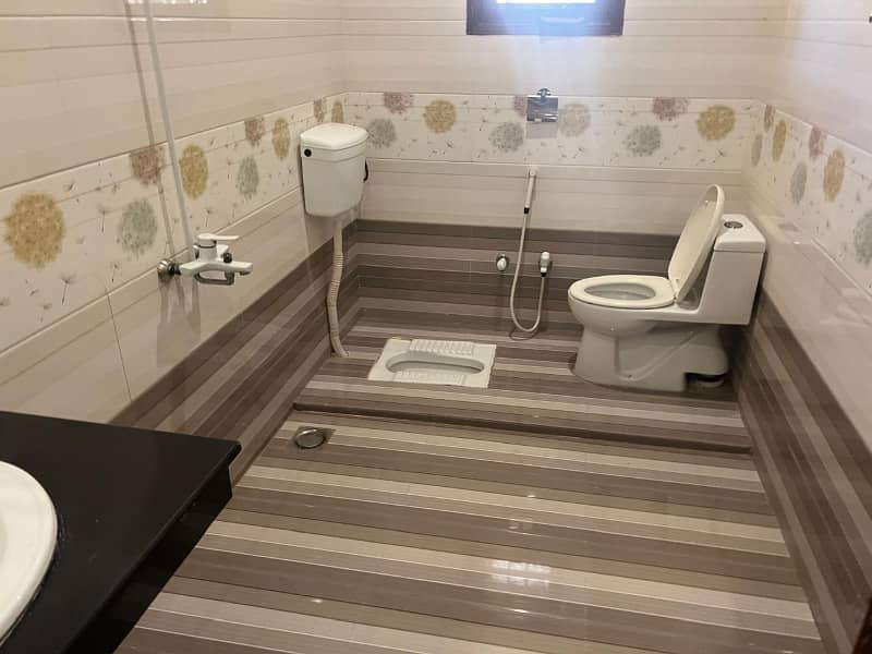 Defence 500 Yards Beautiful Portion For Rent 3