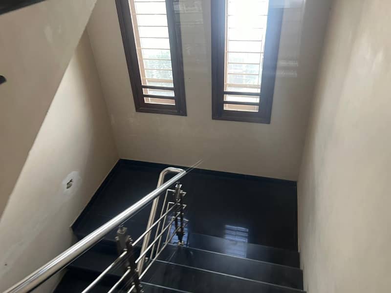 Defence 500 Yards Beautiful Portion For Rent 5