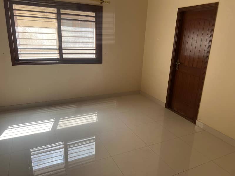 Defence 500 Yards Beautiful Portion For Rent 11