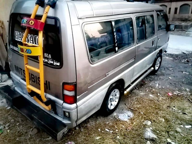 L300 Mitsubishi 2