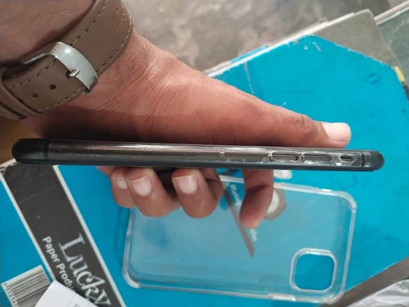 iPhone 11 JV 3