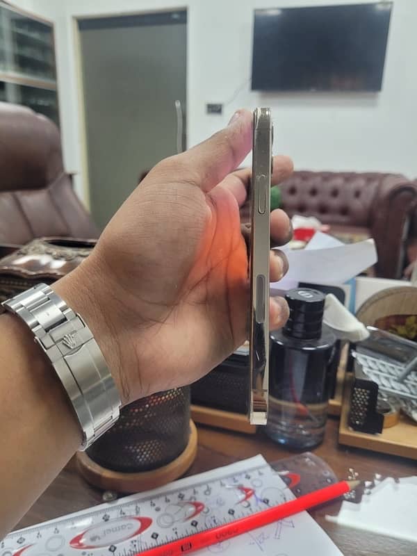 iPhone 12 pro Pta approved 3
