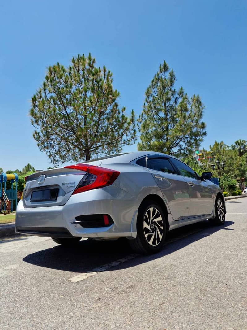 Honda Civic 1.8 i-VTEC CVT 2017 0