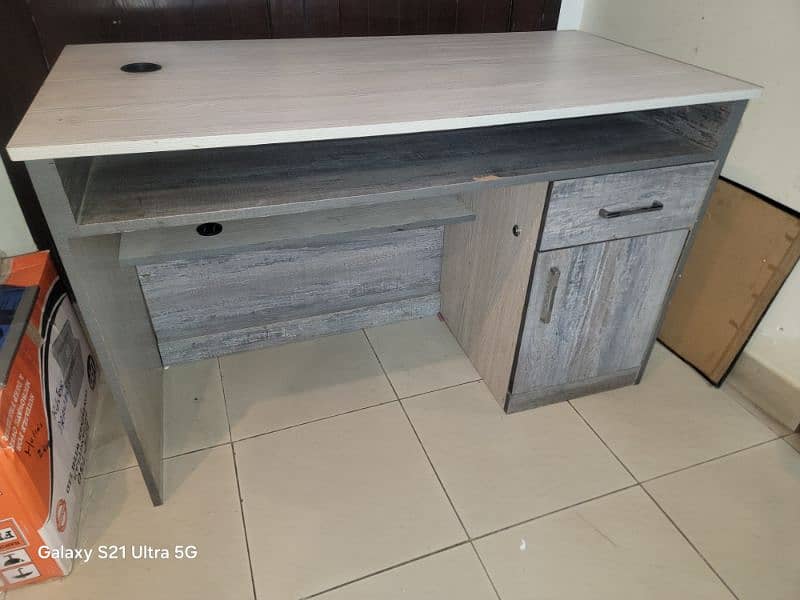 office table and revolving chair 1