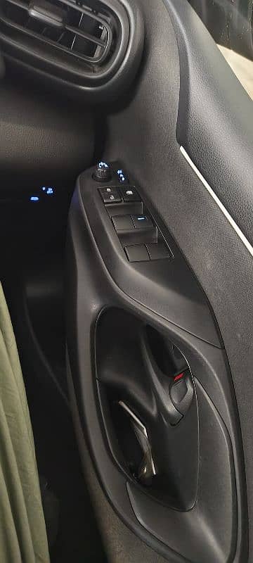 Toyota Yaris 2021 6