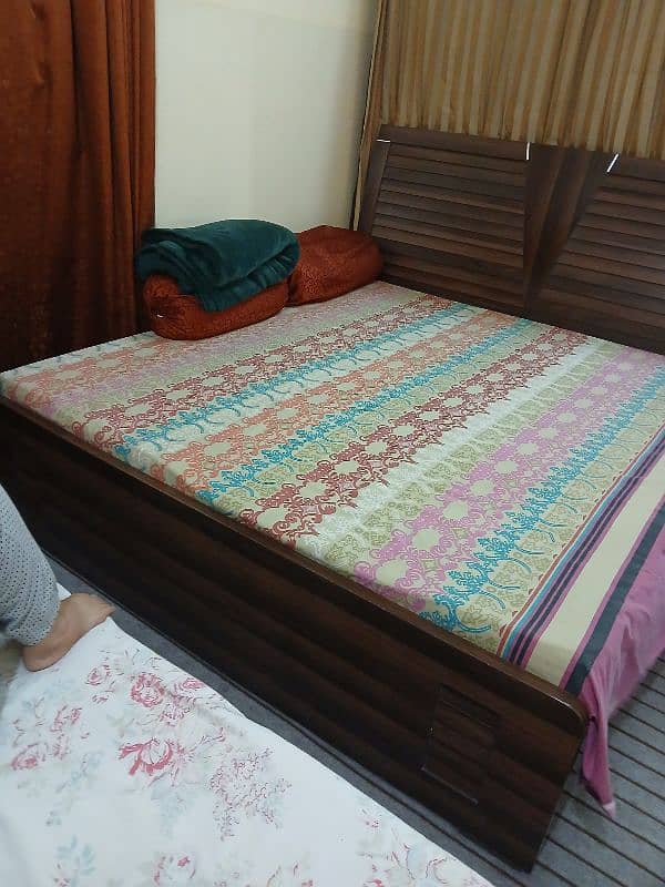 Bed And Dressing 3