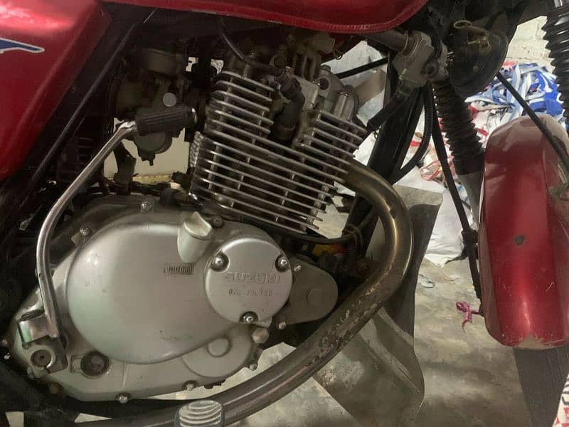 Suzuki GS 150, 4 stroke in new condition 10/10, WhatsApp 03014545221 11
