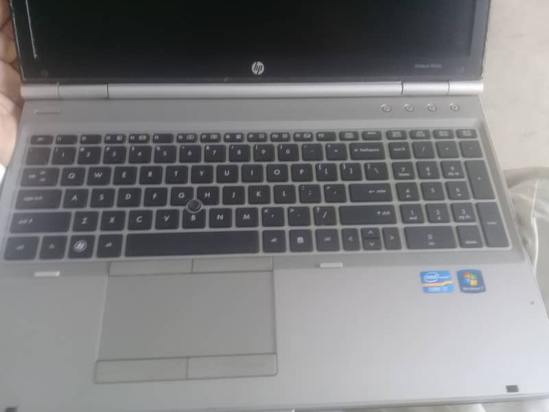 i7 2620 2nd gen 8gb ram 120 gb ssd  320 gb hard  disk dedicated gpu 3