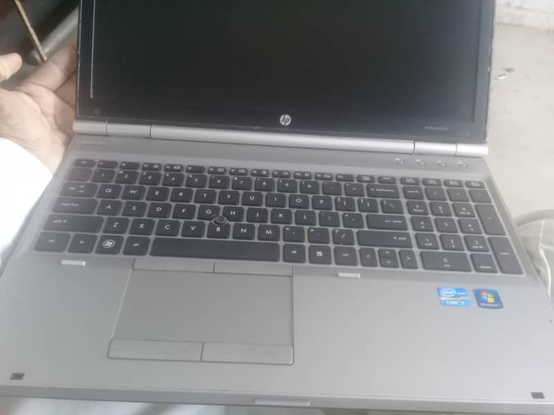i7 2620 2nd gen 8gb ram 120 gb ssd  320 gb hard  disk dedicated gpu 4