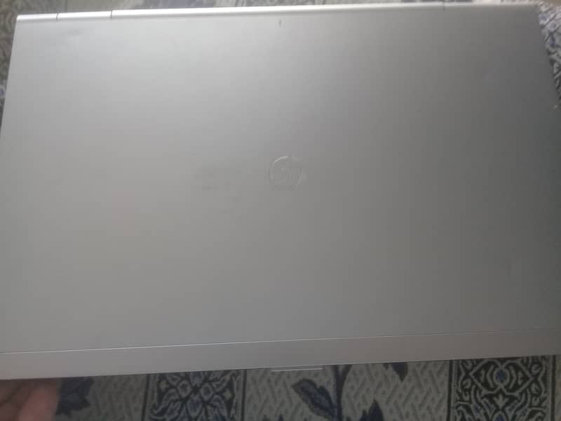 i7 2620 2nd gen 8gb ram 120 gb ssd  320 gb hard  disk dedicated gpu 8