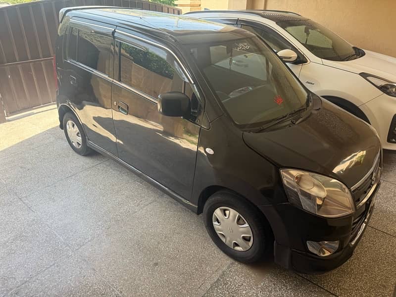 Suzuki Wagon R 2015 1