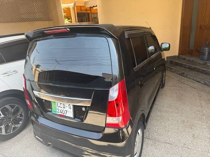 Suzuki Wagon R 2015 3