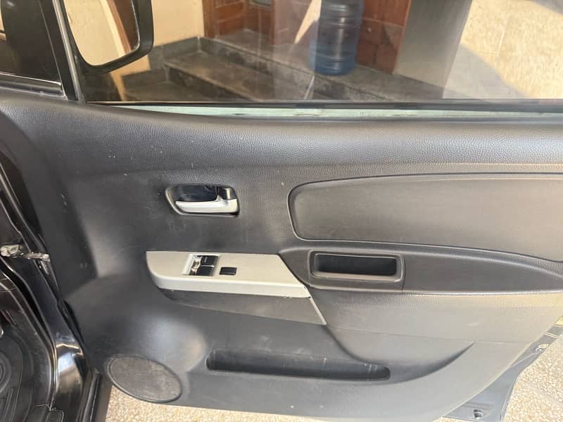 Suzuki Wagon R 2015 6