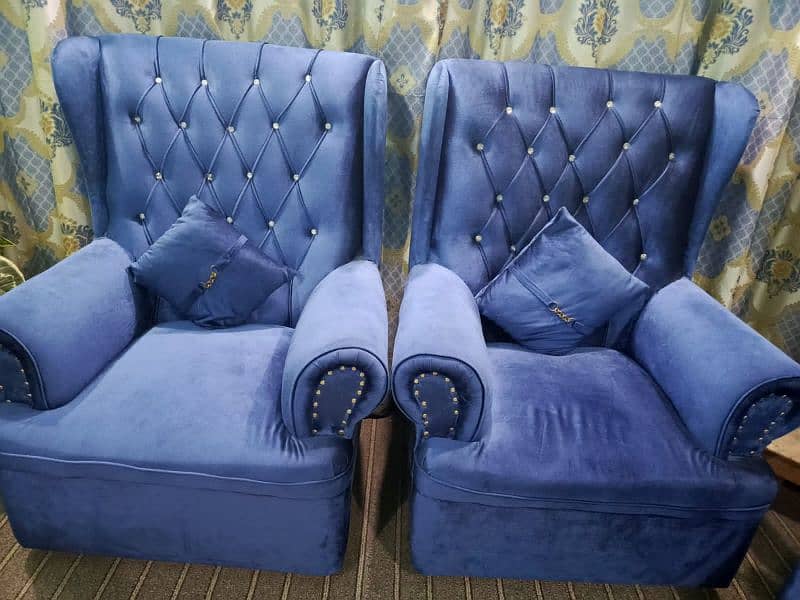 look like a new 7 Seater Sofa set 2