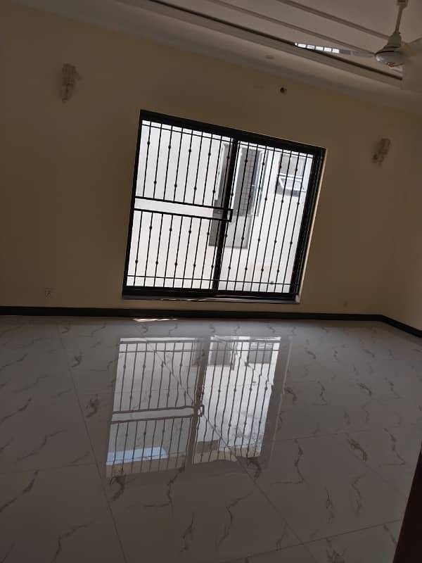 A Prime Location 20 Marla Upper Portion Has Landed On Market In Izmir Town Of Izmir Town 7