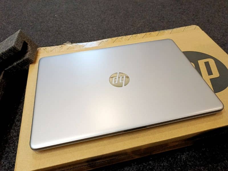 HP i5-12th gen. 16GB RAM, 512GB SSD 2