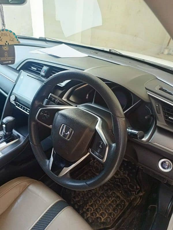Honda Civic 2018 14