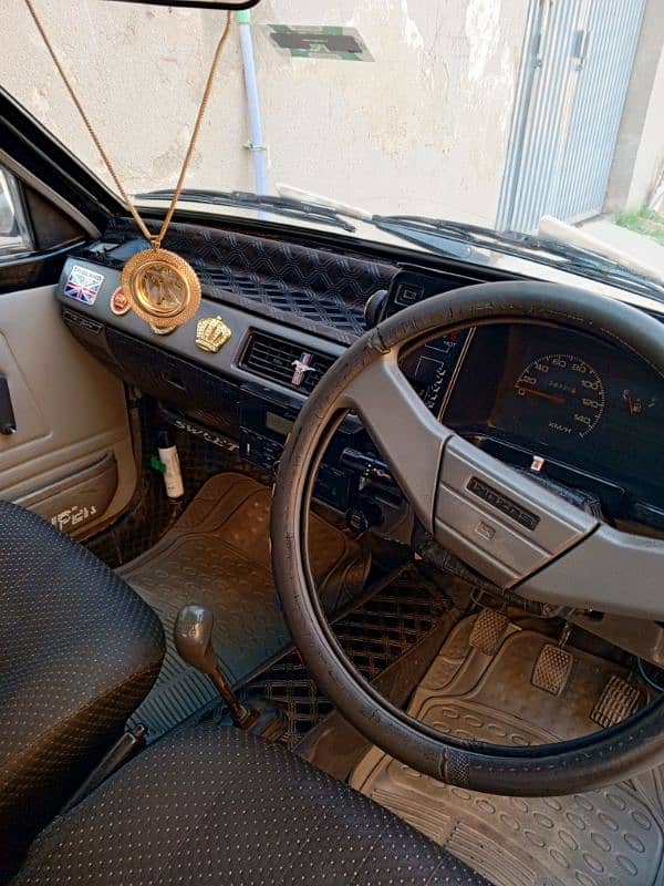 Suzuki Mehran 2011 3