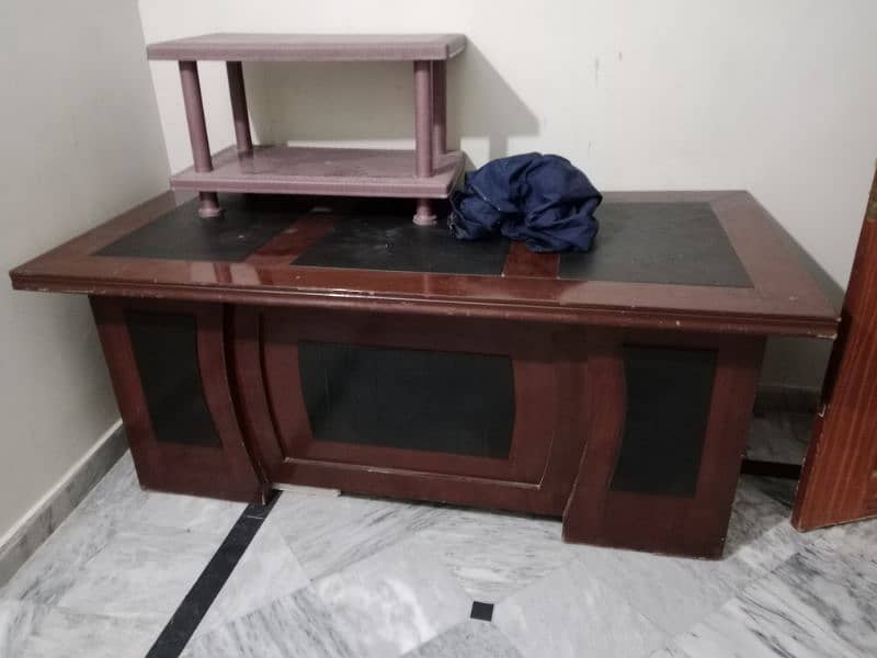 Compleat office furniture 6