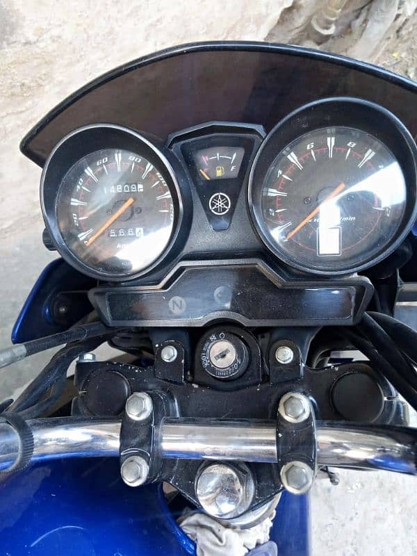 Yamaha ybr 2