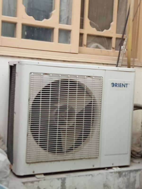 Orient split Ac 3