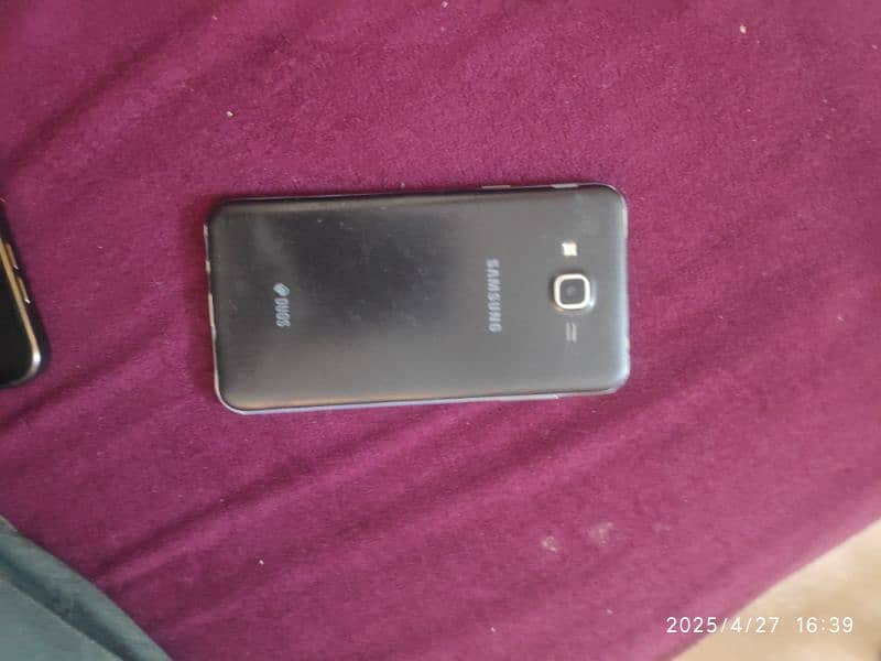 Samsung Galaxy J7 03008504737 2