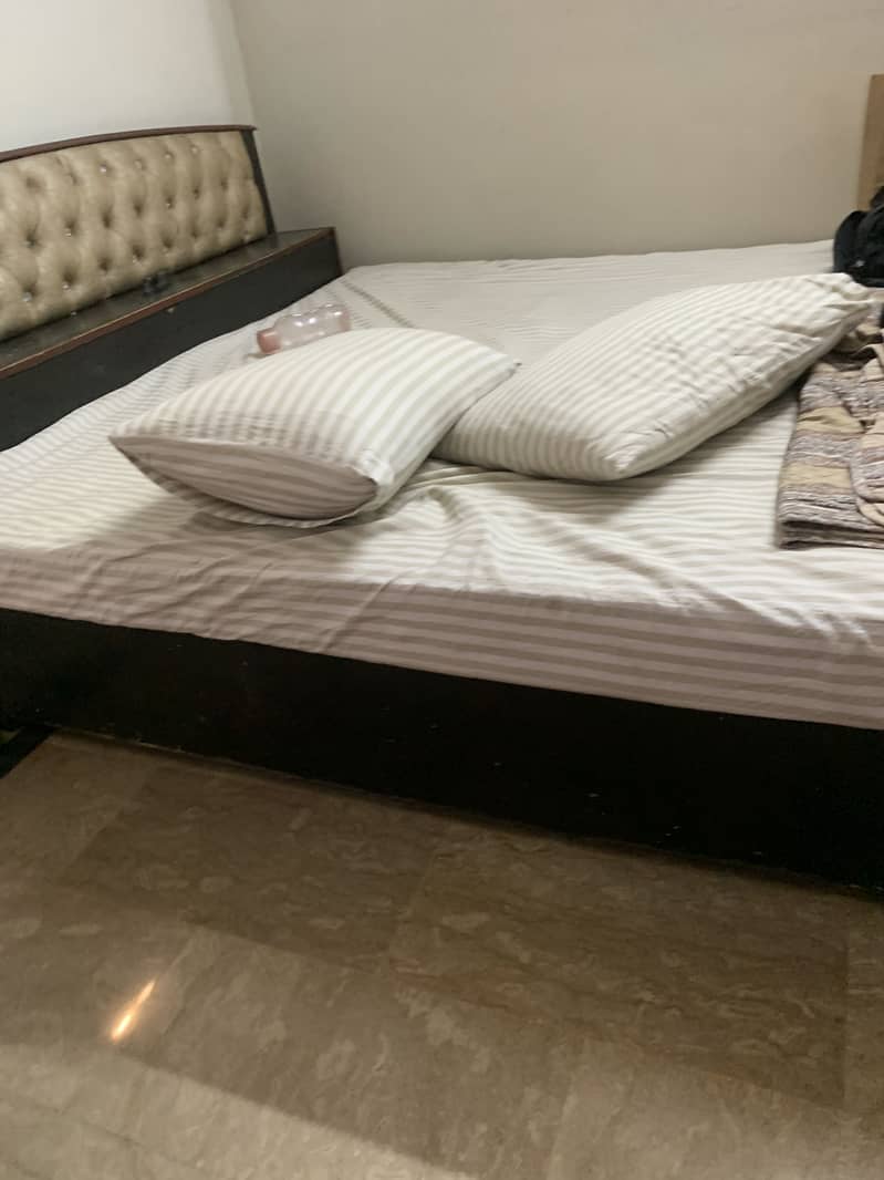 Semi quilted bed and a spring mattress 2