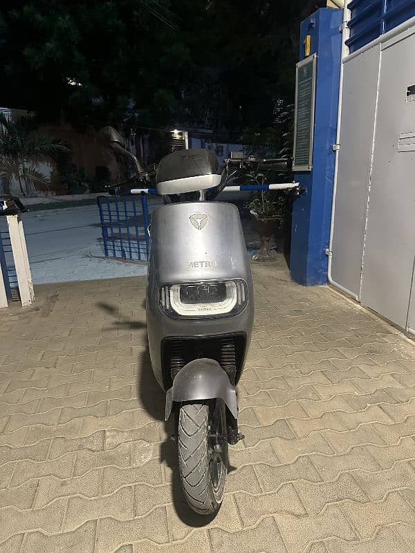 metro yadea  e8s pro 1