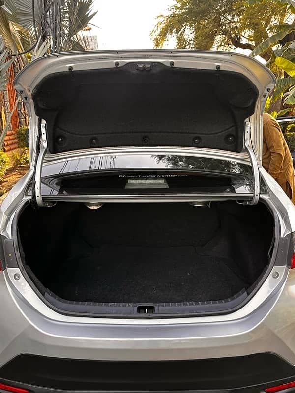 Toyota Corolla GLI 2018 lush condition x Shape 10
