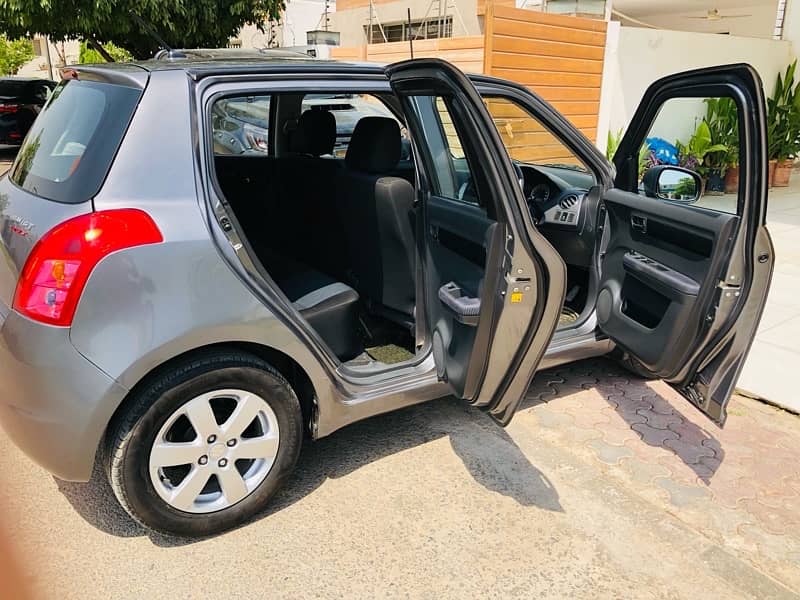 Suzuki Swift 2012 8