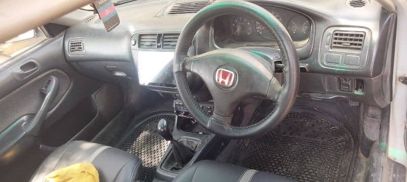 Honda Civic EXi 1999 4