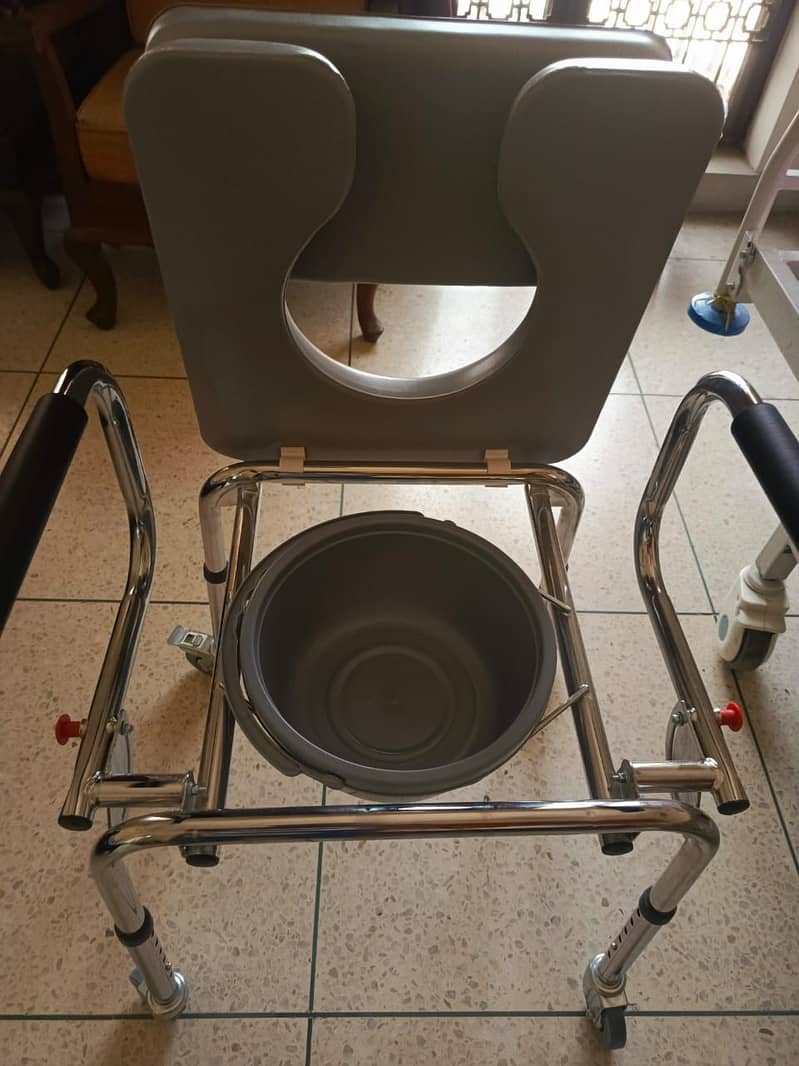 Premium Quality Commode Chair with Wheels | Barely Used | Like New 3