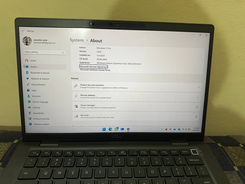 New dell core i7 laptop, model latitude7320, 8hr battery 1