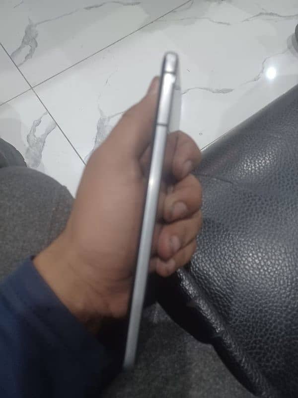 Samsung S21 plus 128GB Rom 8GB Ram snapdragon 888 PUBG 90Fps 4