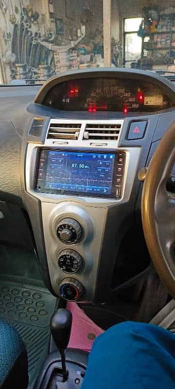 Toyota Vitz 2006 4