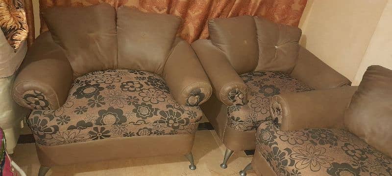 Sofa For Sale in Low Rate Urgent Sale 0