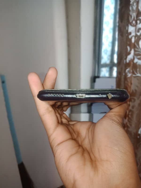 Infinix hot 8 lite 10k 2