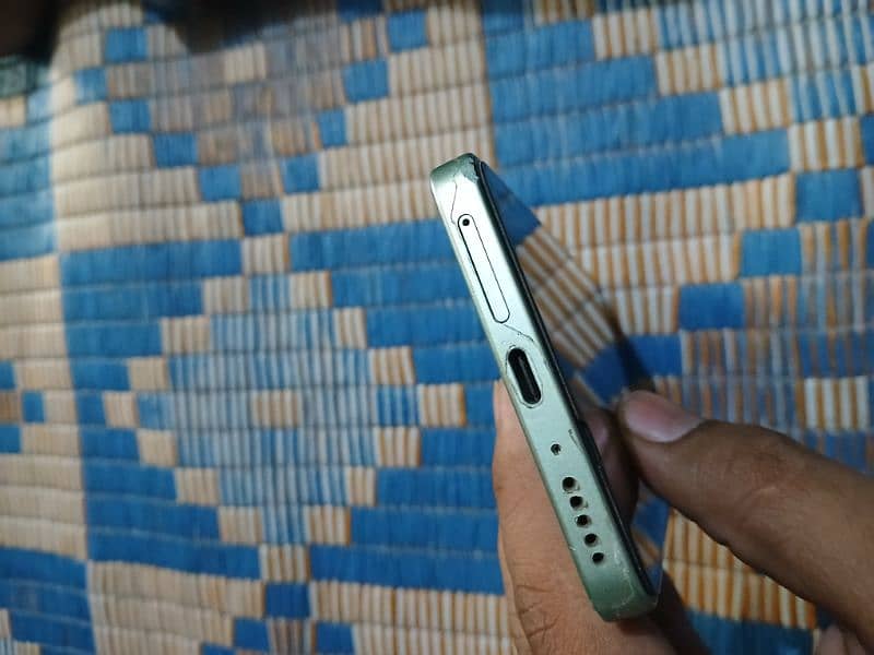 Xiaomi Redmi note 13 4