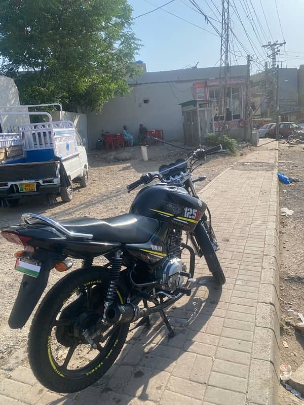 ybr 125G 9