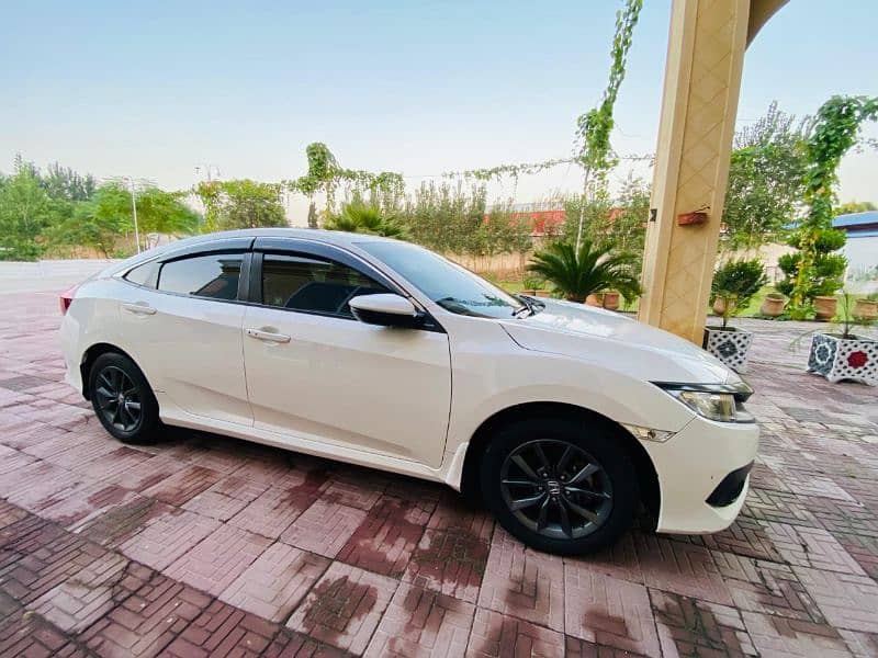 Honda civic Full option UG 16