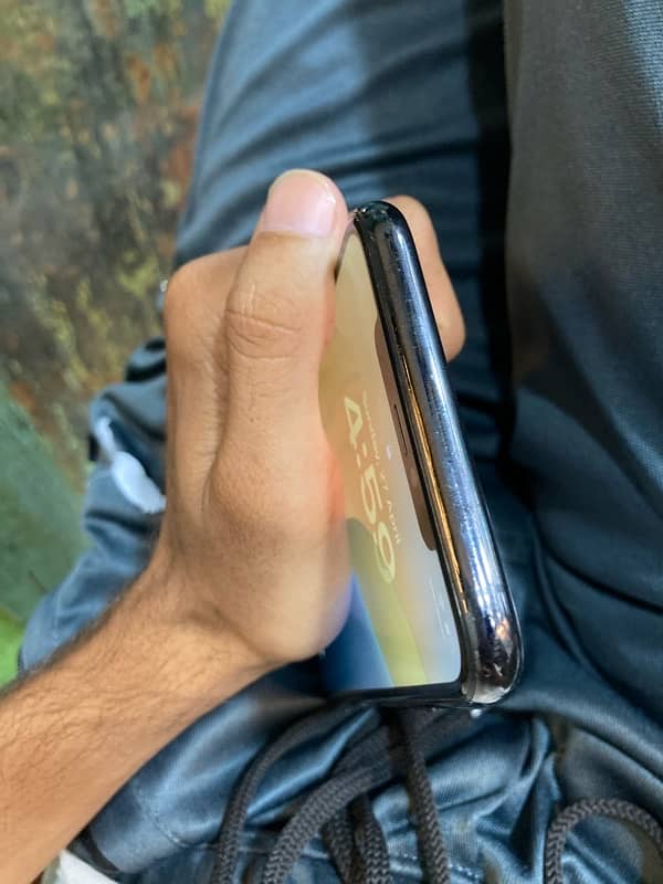 iPhone 11 Pro Max 64gb non pta 2