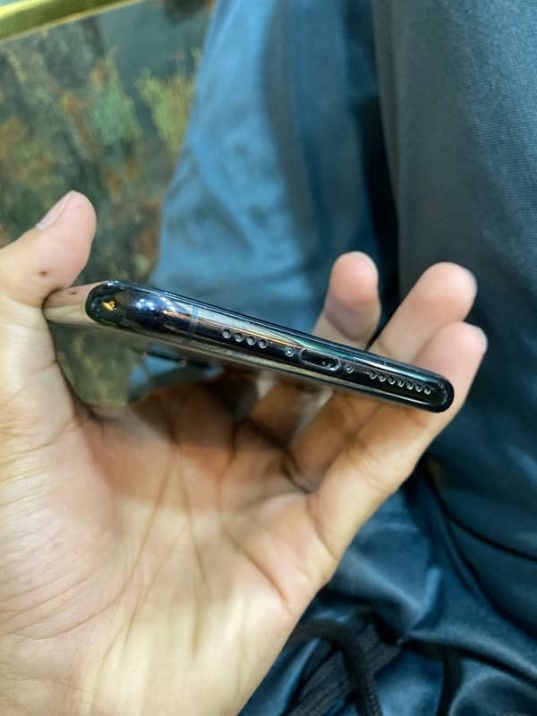 iPhone 11 Pro Max 64gb non pta 4