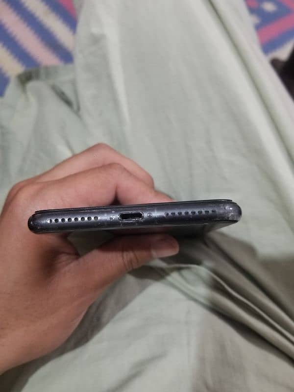 iphone 8 plus 256 gb pta approved 9