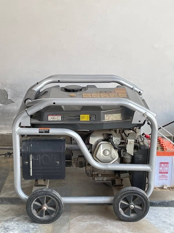 hyundai generator 6.5 kw just like new only 30 days used 3