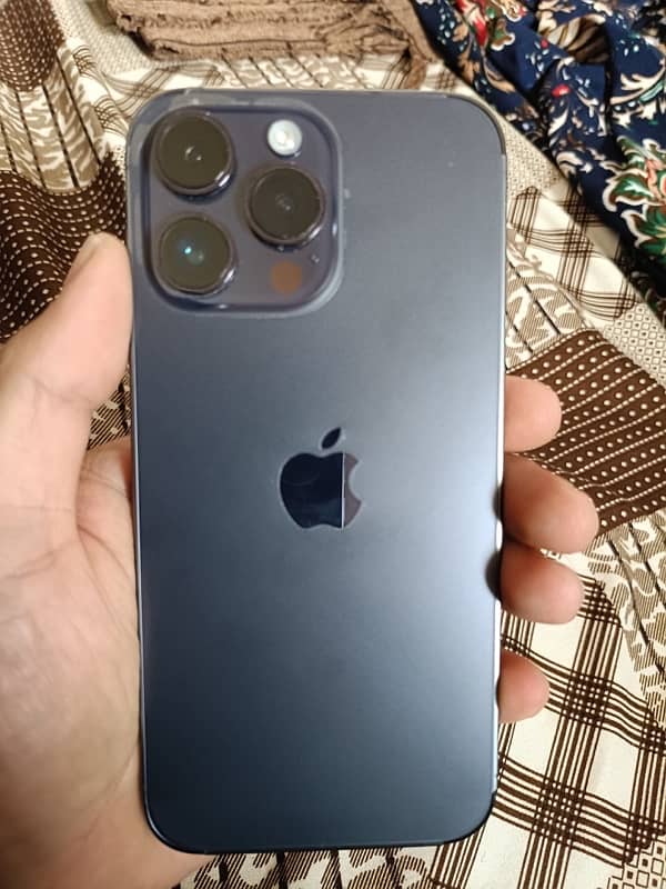 iPhone 14 Pro Max 1