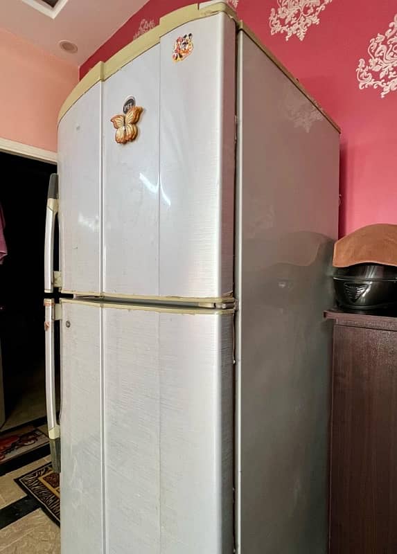 Pel Refrigerator (Crystal Classic Series) 1
