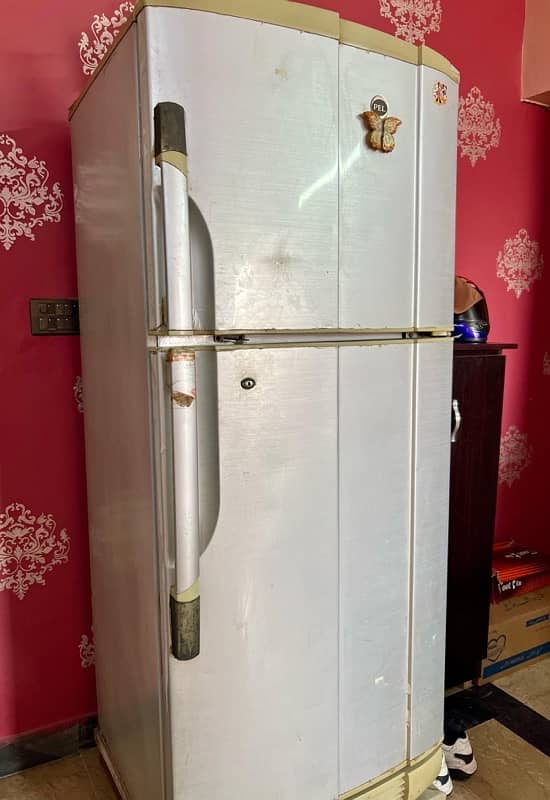 Pel Refrigerator (Crystal Classic Series) 2